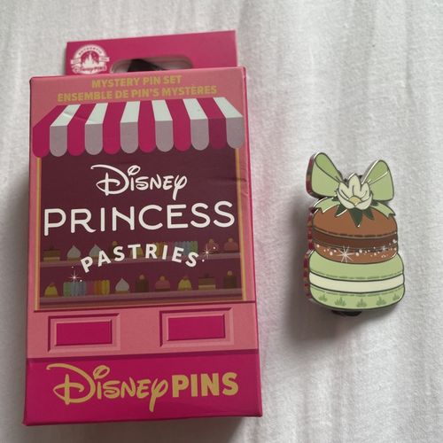 princess.y様 リクエスト 4点 まとめ商品 208052 | DLR/WDW/DS - Princess Pastries Mystery Box - 2024