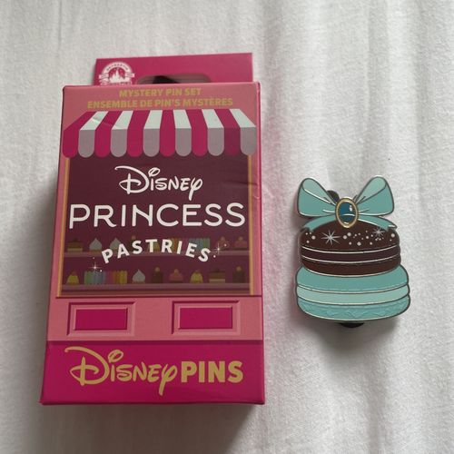 208052 | DLR/WDW/DS - Princess Pastries Mystery Box - 2024