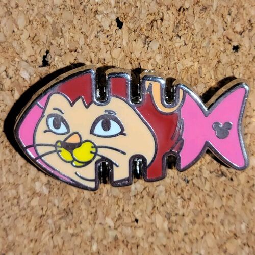 64734 | HKDL - Hidden Mickey - Fishbone Cats - 2018 - Dinah